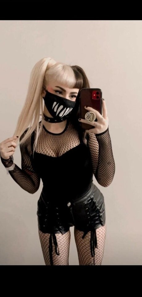 Emma Langevine model erotic images