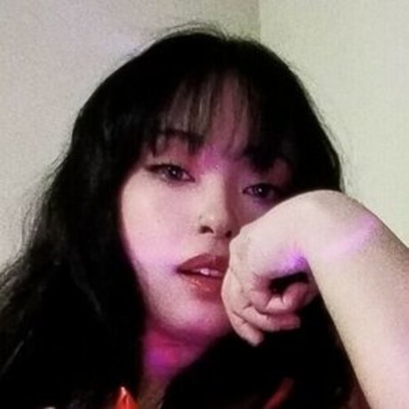 Carrie Xiong beautiful actress image