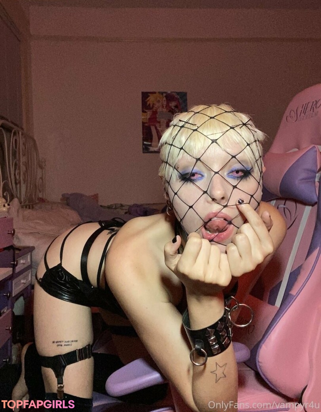ladyboy onlyfans pornographic picture