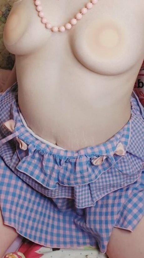 Princess Sarinna model erotic photos