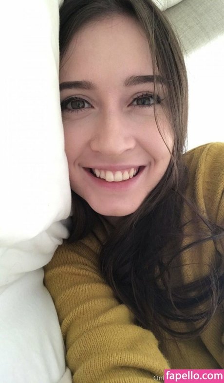 KiraBee s naked star photos