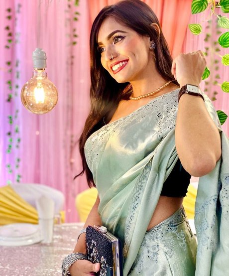 zamilah n sexy star img