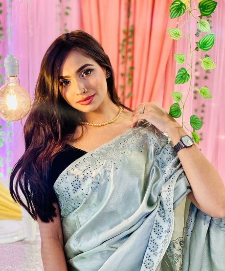 zamilah n high quality actress pic