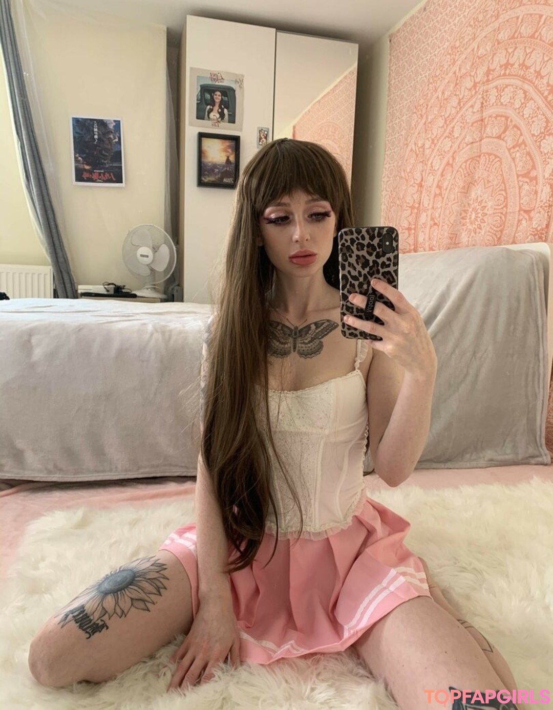 pale teen onlyfans pretty picture