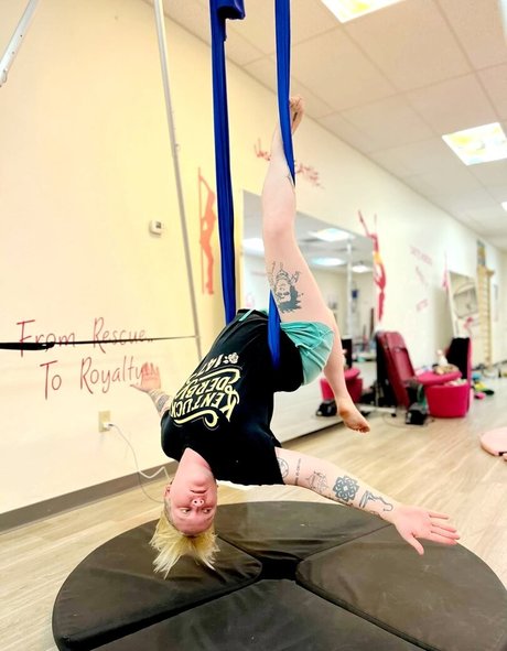 slim onlyfans sexy naked photos