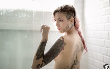 Tinta Nankin sexy model galleries