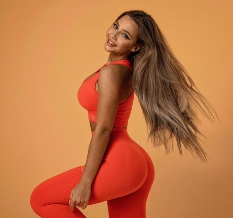 Anya Hryshchenko perfect actress picture