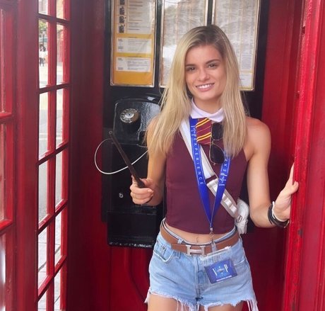 Iblondiekayy top star picture