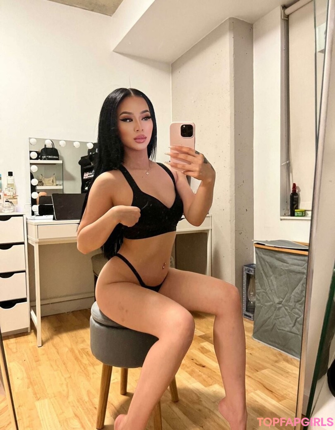 xomiarose1 adult model image