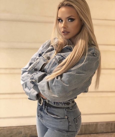 Becca Medlin pretty pornstar archive