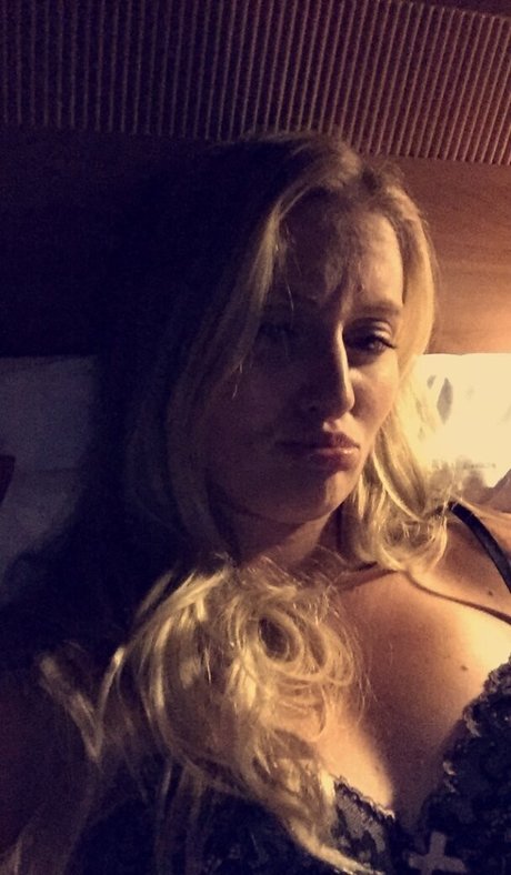 Kristina Mladenovic pretty actress images