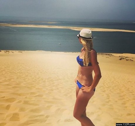 Kristina Mladenovic model porn pic