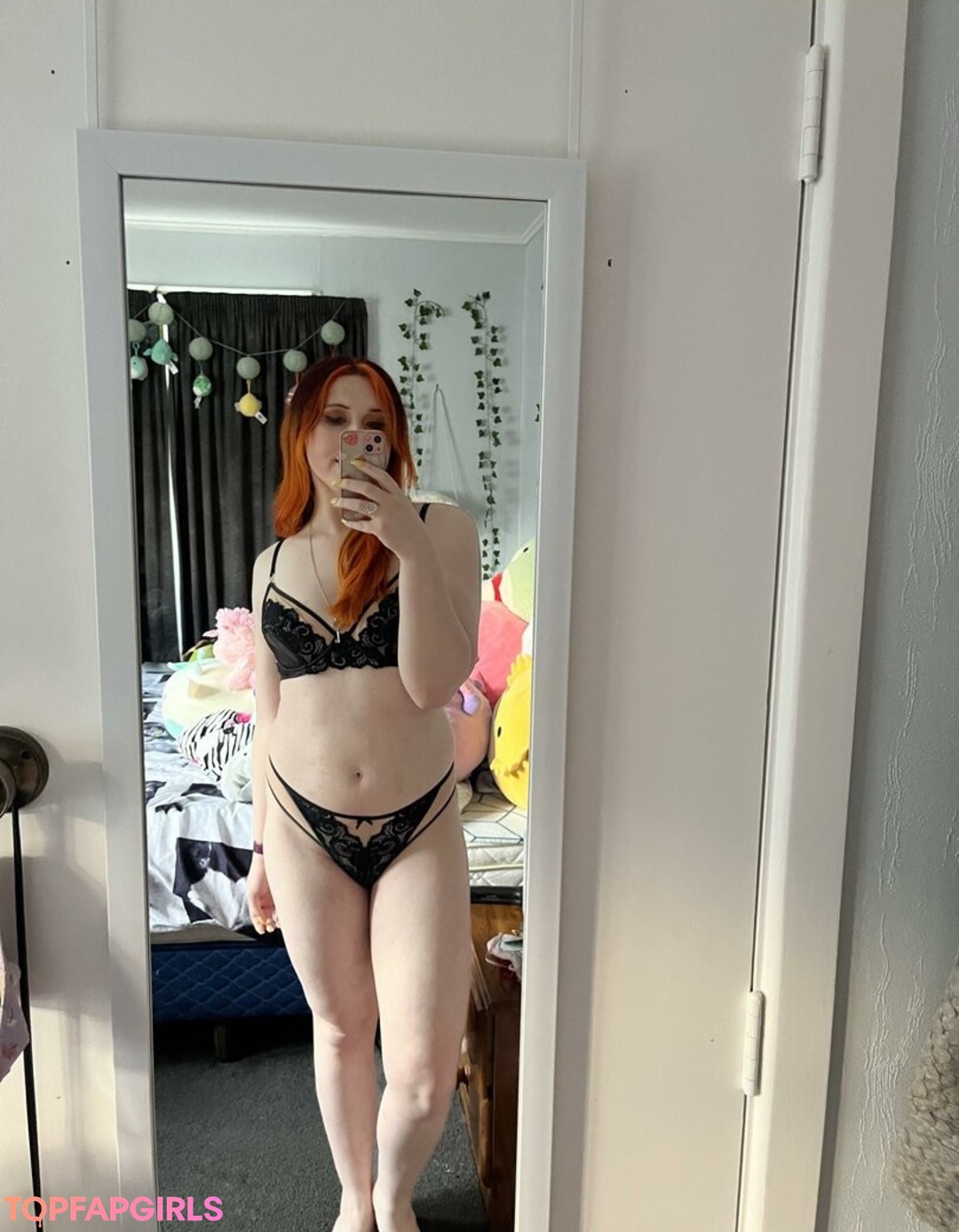 Kit Kat exclusive pornstar pictures