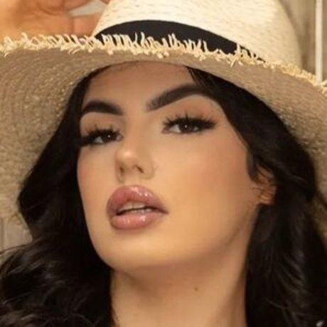 missleannefarrelly actress photo