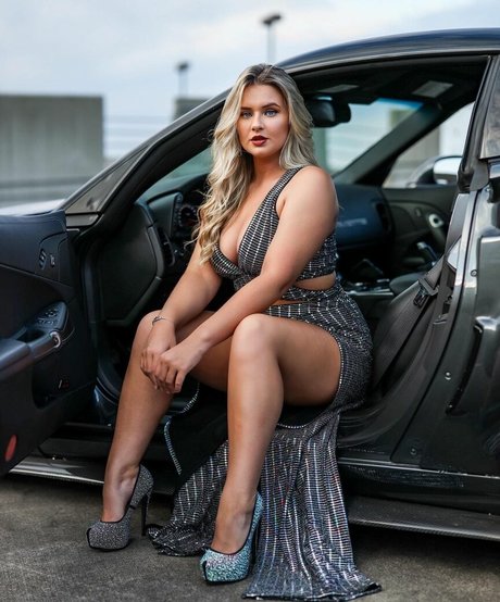 Savanah Mae Thompson best model photo