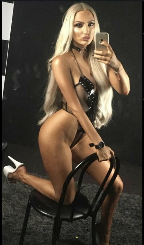 Blondedoll nudes star archive