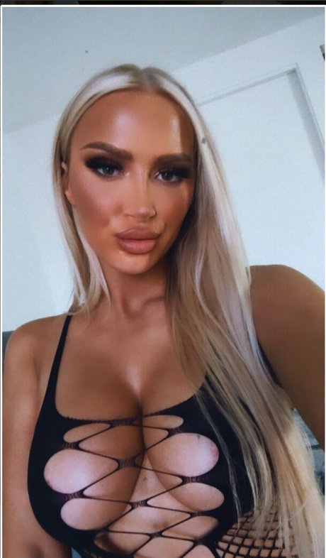 Blondedoll top profile image