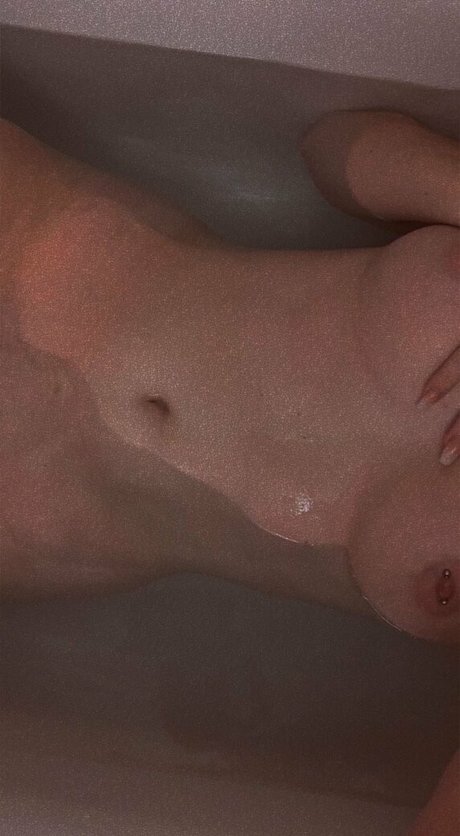 blonde midget onlyfans porn picture