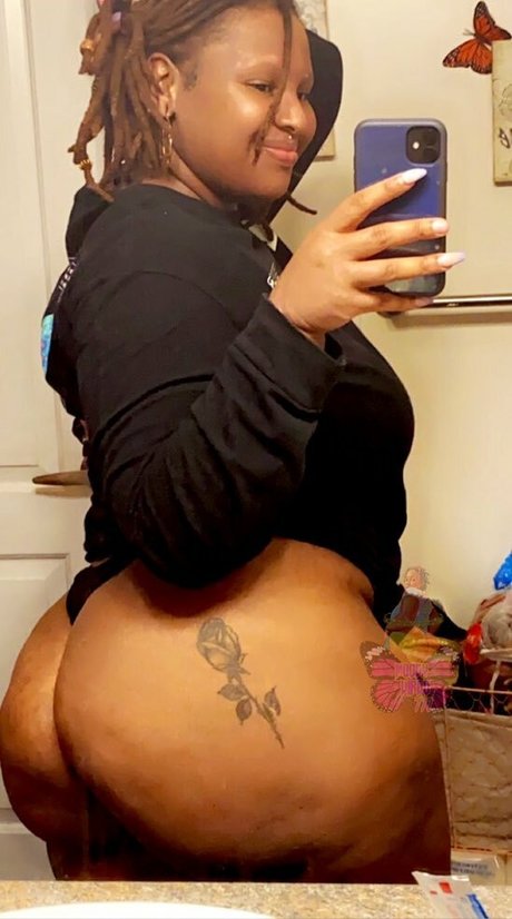 MoodyVirgo777 hd model picture