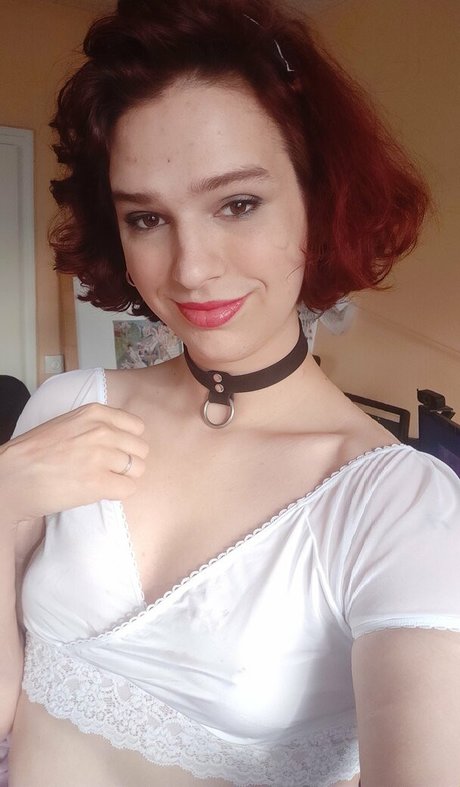 MelodyFluffing pornstar hot picture