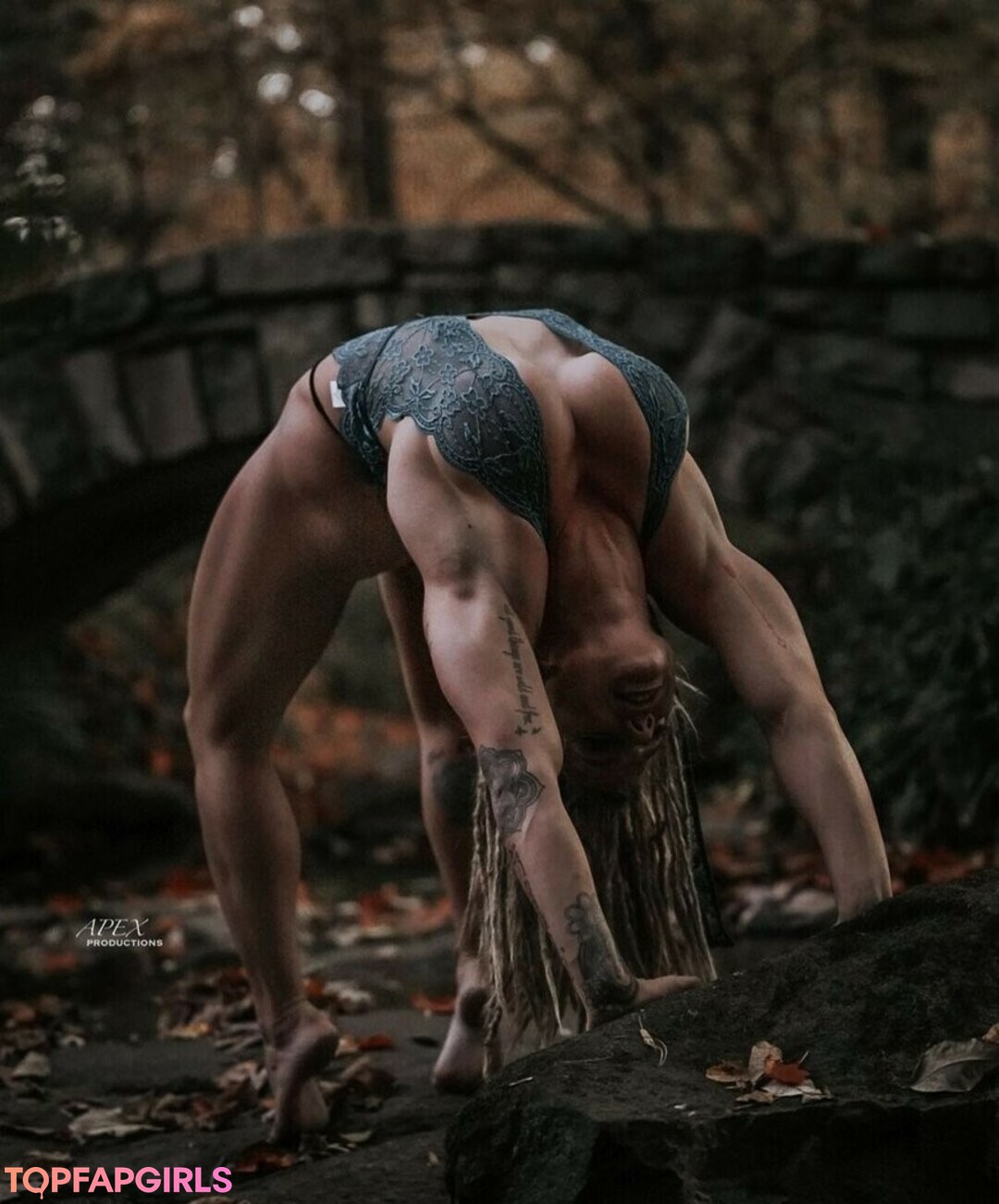 Mel With The Dreads pornstar erotic gallery