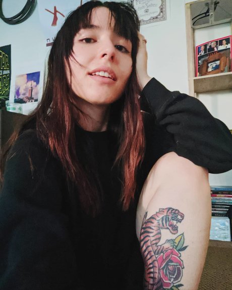 fat shemale onlyfans erotic pictures