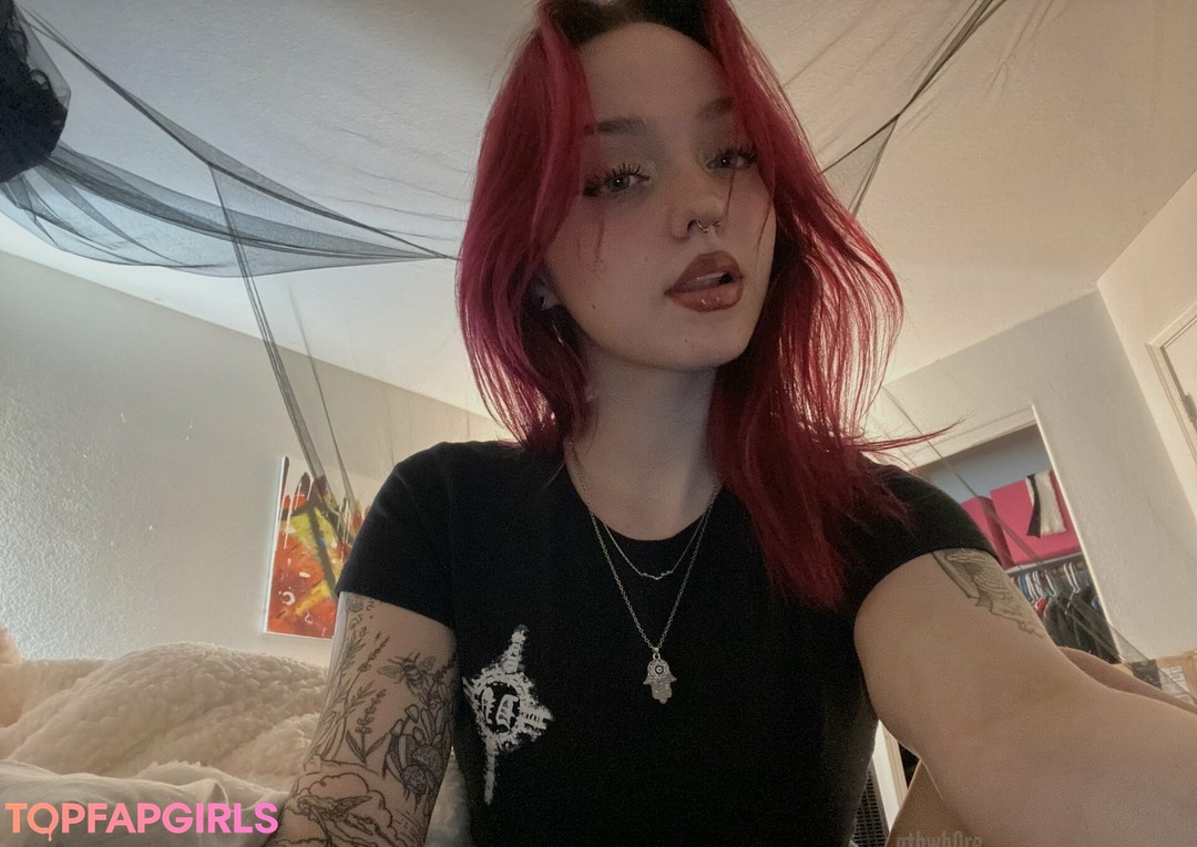 old mom onlyfans naked picture