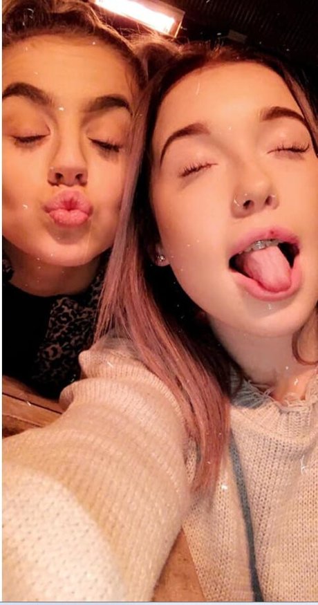 Karina Williamson beautiful star photos