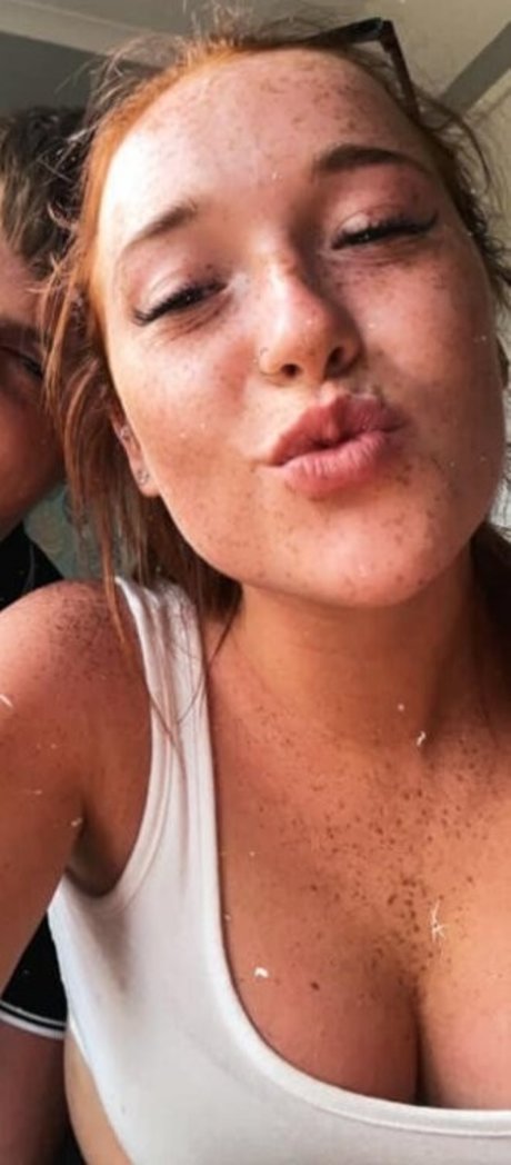 Karina Williamson high quality model pictures