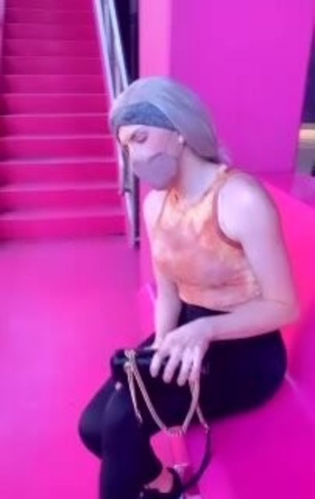 Vanessa9in top pornstar img