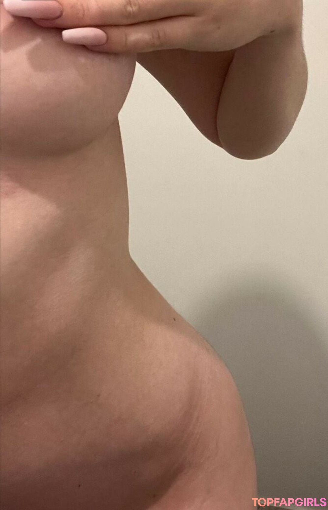 Chiarafit nudes model pic