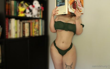 Oatmilkhunny sex model img