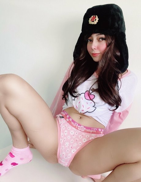 BabyCaroline nice actress photos