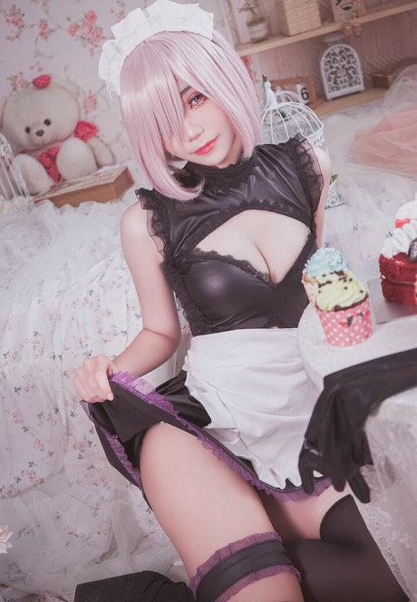 Miinmeow model xxx photos