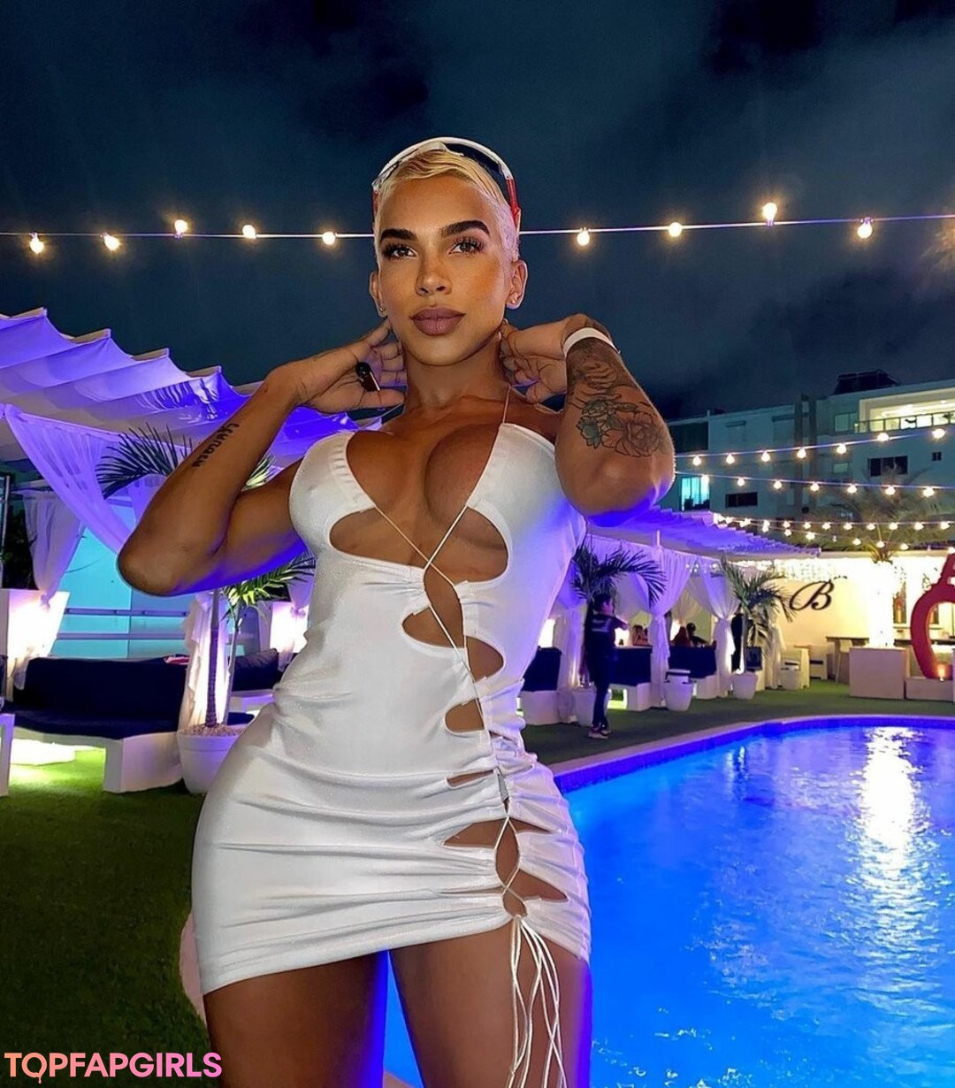 Aimee Acevedo sex model img
