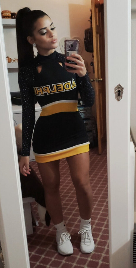 allyson noelle top profile image