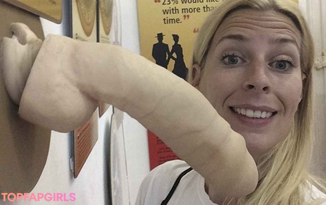 Sara Pascoe hd model galleries