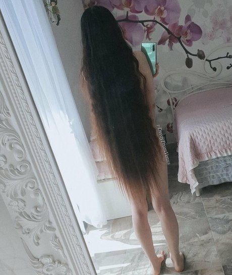 EnvoyFromVenus star adult pictures