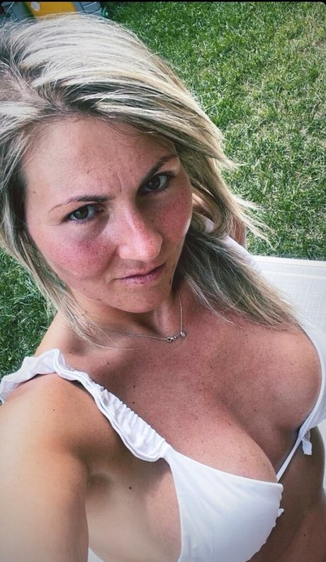 Betty Sokate erotic pornstar pictures