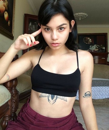 Daniela Montaguth model perfect archive