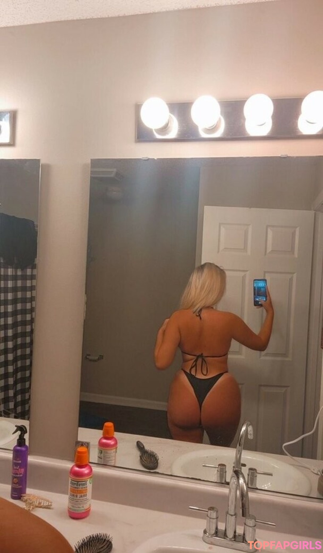hailsdanielle model hd pic