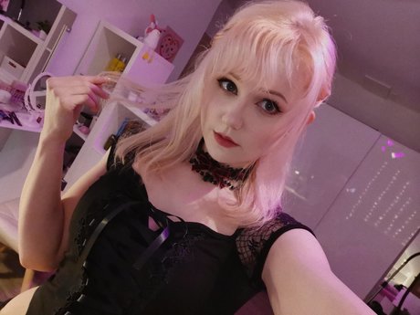 busty teen onlyfans sexy nudes images