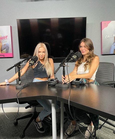 Lana Rh0ades adult model archive