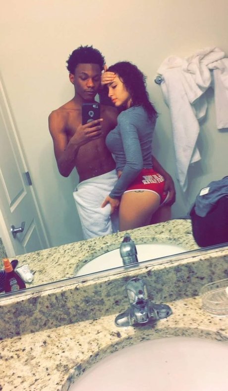 Ash Kaash erotic pornstar photos