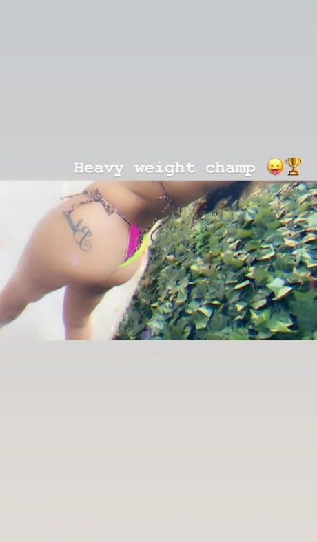 Ash Kaash star pretty photos