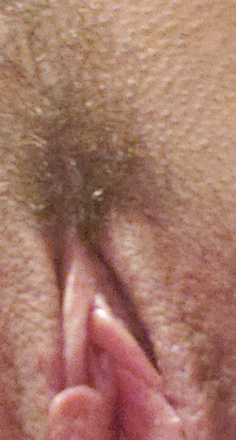 lesbian onlyfans pretty picture