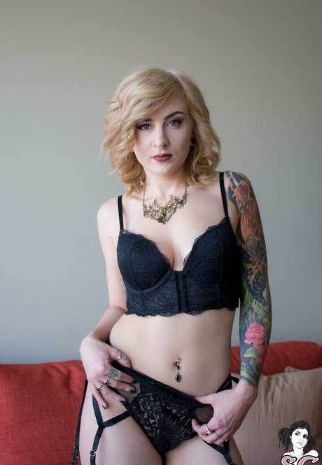 Moonchiild free pornstar image