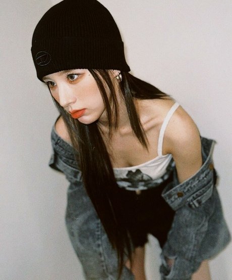 HeeJin pornographic actress img