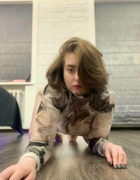 Sweet Buns model hot images