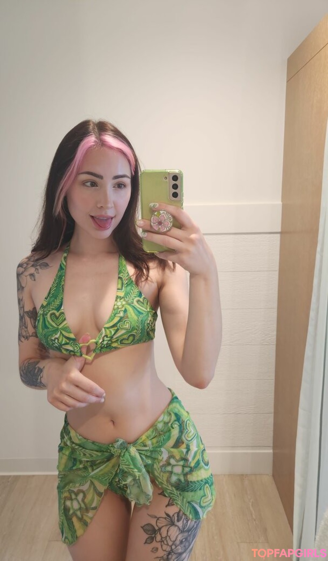 Luxlo perfect model photos